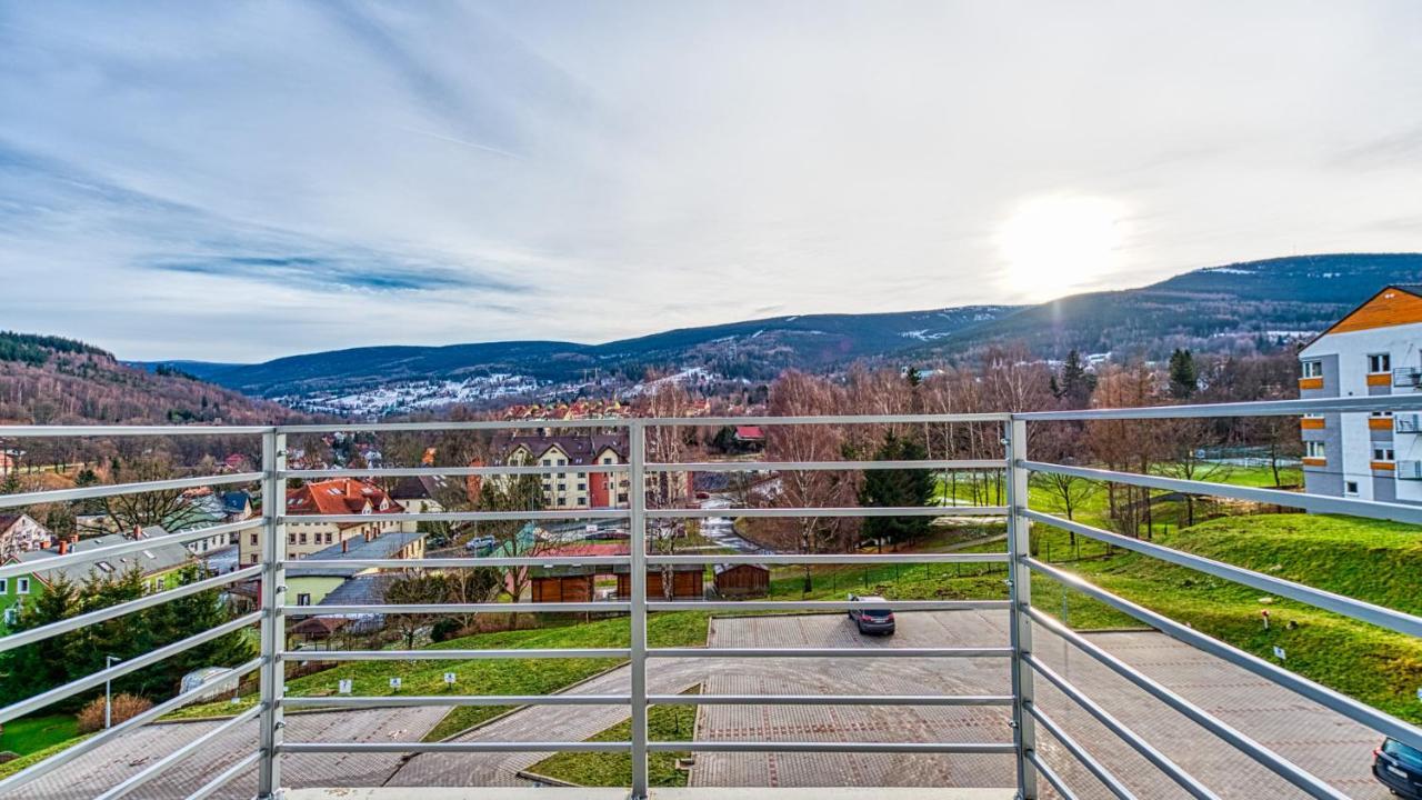 Apartament Kwiatowy - 5D Apartamenty Świeradów-Zdrój Exteriör bild